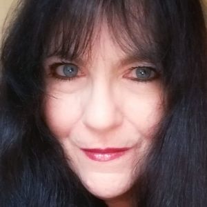 Meet your Posher, Paula